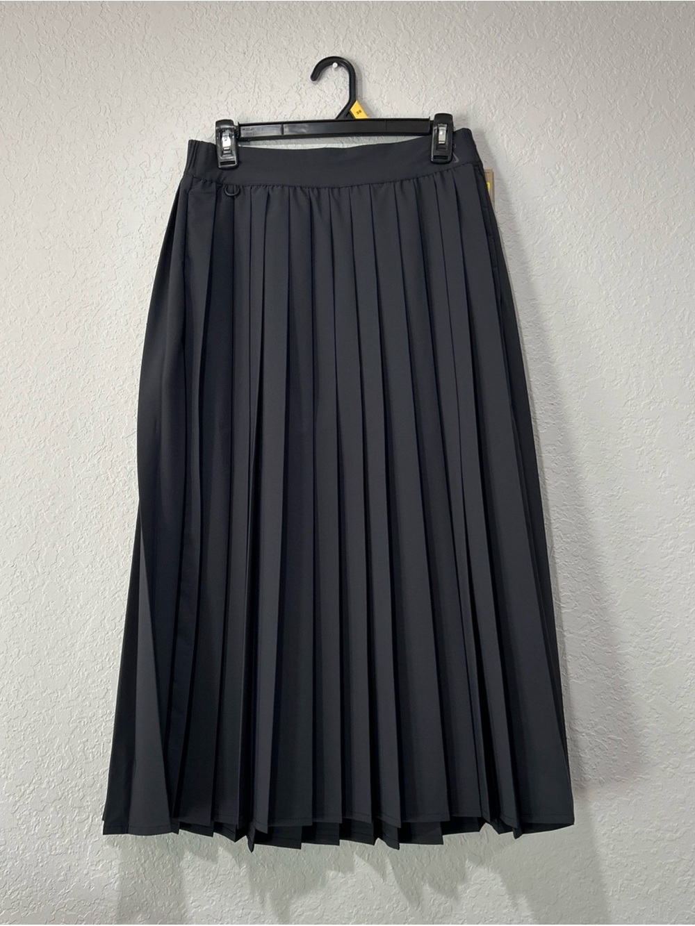 Nike Women's 24.7 PerfectStretch Pleated Skirt Women’s Size Small Black Training
